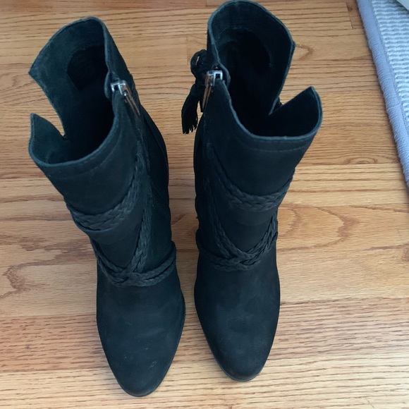 Vince Camuto Cyndia boots - Picture 8 of 9